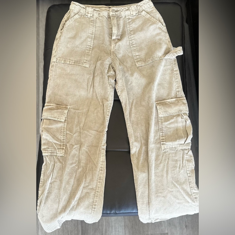 Forever 21 Tan Cargo Pants